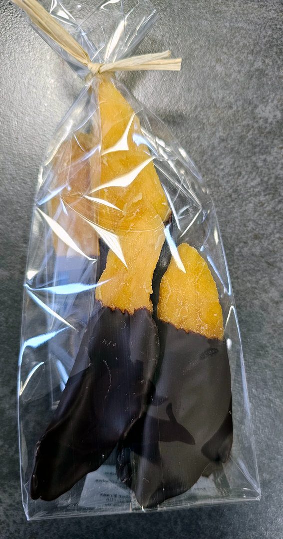 getrocknete Mangos mit zartbitter Schokolade überzogen